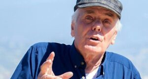 Njolla te bezdisshme ne libra, ja si t’i largoni ato njolla-te-bezdisshme-ne-libra,-ja-si-t’i-largoni-ato