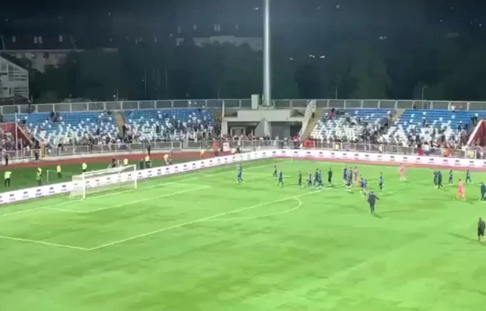 “marre,-marre”-–-tifozet-fishkellejne-futbollistet-pas-humbjes-nga-rumania