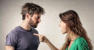 Numëroni deri në 10 përpara se t’ia thoni këto fraza partnerit tuaj numeroni-deri-ne-10-perpara-se-t’ia-thoni-keto-fraza-partnerit-tuaj