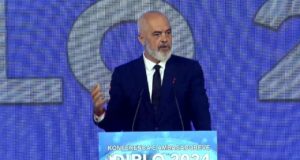 Edi Rama: Kush nuk deklaron pagat reale do ta trajtojmë si hajdut edi-rama:-kush-nuk-deklaron-pagat-reale-do-ta-trajtojme-si-hajdut