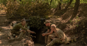 Rusia thotë se ka pushtuar një qytet në Ukrainën lindore, ndërsa Scholz bën thirrje për paqe rusia-thote-se-ka-pushtuar-nje-qytet-ne-ukrainen-lindore,-ndersa-scholz-ben-thirrje-per-paqe