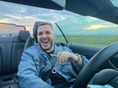 Mozzik me dedikim të përzemërt për ditëlindjen e nënës mozzik-me-dedikim-te-perzemert-per-ditelindjen-e-nenes