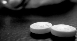 Aspirina çdo të dytën ditë mbron nga kanceri i stomakut dhe i zorrës së trashë aspirina-cdo-te-dyten-dite-mbron-nga-kanceri-i-stomakut-dhe-i-zorres-se-trashe