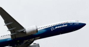 Aksionet e Boeing rriten pas marrëveshjes paraprake që mund të shmangë grevën aksionet-e-boeing-rriten-pas-marreveshjes-paraprake-qe-mund-te-shmange-greven