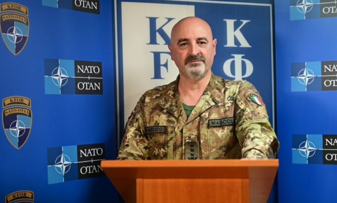 kfor-i-thote-se-do-te-vazhdoje-te-qendroje-mbi-uren-e-ibrit,-cdo-vendim-per-hapjen-e-saj-duhet-te-merret-permes-dialogut