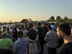 Pas dy muajsh protestë në aksin Thumanë-Kashar, pranohet kërkesa e banorëve për hyrje – dalje në zonat e tyre pas-dy-muajsh-proteste-ne-aksin-thumane-kashar,-pranohet-kerkesa-e-banoreve-per-hyrje-–-dalje-ne-zonat-e-tyre