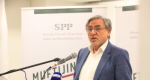 Shpallja e “okupimit të Kosovës” është një pamflet i pastër i Vuçiqit shpallja-e-“okupimit-te-kosoves”-eshte-nje-pamflet-i-paster-i-vuciqit