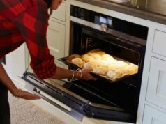 Tri gjërat që nuk duhet t’i fusni kurrë në furrë tri-gjerat-qe-nuk-duhet-t’i-fusni-kurre-ne-furre