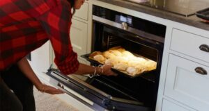 Tri gjërat që nuk duhet t’i fusni kurrë në furrë tri-gjerat-qe-nuk-duhet-t’i-fusni-kurre-ne-furre