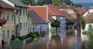 Numri i të vdekurve arrin në 16, ndërsa përmbytjet ‘dramatike’ në Evropën Qendrore vazhdojnë numri-i-te-vdekurve-arrin-ne-16,-ndersa-permbytjet-‘dramatike’-ne-evropen-qendrore-vazhdojne