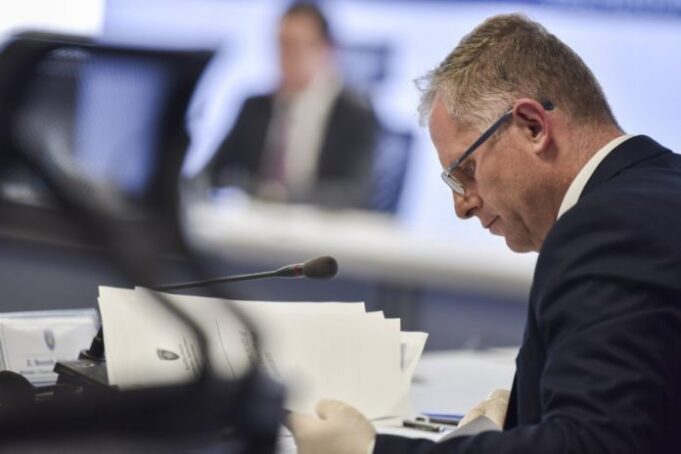 raundi-i-ri-i-negociatave-ne-bruksel:-nje-rast-per-progres-apo-nje-gozhde-me-teper-ne-“arkivolin”-e-dialogut?