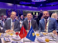 Kryetari i Malishevës merr pjesë në ceremoninë e lutjeve të mëngjesit në New York kryetari-i-malisheves-merr-pjese-ne-ceremonine-e-lutjeve-te-mengjesit-ne-new-york