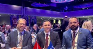 Kryetari i Malishevës merr pjesë në ceremoninë e lutjeve të mëngjesit në New York kryetari-i-malisheves-merr-pjese-ne-ceremonine-e-lutjeve-te-mengjesit-ne-new-york