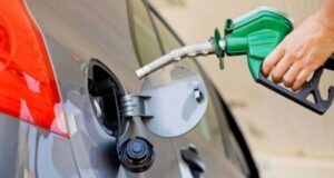 Grabitje e armatosur në Klinë, dy persona me kallash grabiten 3 mijë euro në një pompë të derivateve grabitje-e-armatosur-ne-kline,-dy-persona-me-kallash-grabiten-3-mije-euro-ne-nje-pompe-te-derivateve