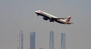 Air France dhe British Airways pezullojnë fluturimet për në Izrael air-france-dhe-british-airways-pezullojne-fluturimet-per-ne-izrael