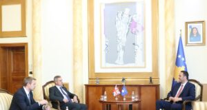 Konjufca takon ambasadoren e re të Holandës, flasin për lehtësimin e çështjeve të diasporës konjufca-takon-ambasadoren-e-re-te-holandes,-flasin-per-lehtesimin-e-ceshtjeve-te-diaspores