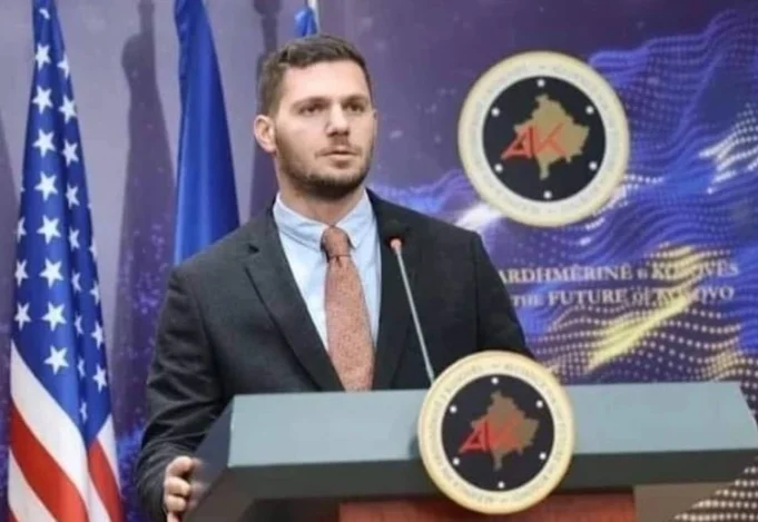 zedhenesi-i-aak-se-i-reagon-mihalit:-parate-qe-ke-marre-nga-tenderet-e-kek-ut,-do-te-duhen-per-avokat