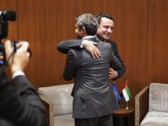 Kurti takohet me zv.kryeministrin e Emirateve të Bashkuara Arabe, flasin për rritjen e bashkëpunimit ekonomik kurti-takohet-me-zv.kryeministrin-e-emirateve-te-bashkuara-arabe,-flasin-per-rritjen-e-bashkepunimit-ekonomik