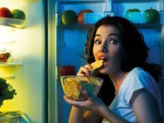 12 zakone të natës që ju bëjnë të shtoni peshë 12-zakone-te-nates-qe-ju-bejne-te-shtoni-peshe