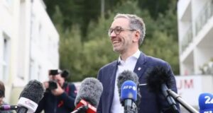 E djathta ekstreme fiton zgjedhjet në Austri, për herë të parë e-djathta-ekstreme-fiton-zgjedhjet-ne-austri,-per-here-te-pare