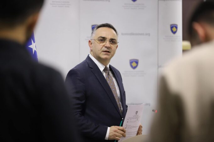 tahiri-pasi-qeveria-deshtoi-te-ekzekutoje-pagat:-o-djem-mos-luani-me-shtet!