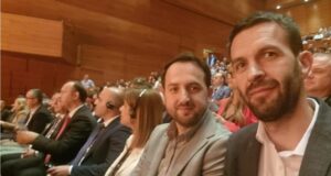 Rrahmani dhe Korenica braktisin VV-në, i bashkohen Listës për Familjen rrahmani-dhe-korenica-braktisin-vv-ne,-i-bashkohen-listes-per-familjen