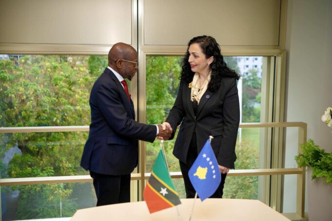 osmani-takohet-ne-gjermani-me-ministrin-e-jashtem-te-shen-kitts-dhe-nevis