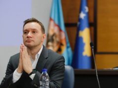 Zogaj: LVV e PDK po bllokojnë Prishtinën, rrezikojmë t’i humbim rreth 9 milionë euro zogaj:-lvv-e-pdk-po-bllokojne-prishtinen,-rrezikojme-t’i-humbim-rreth-9-milione-euro