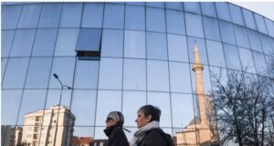 A fshihet pas konservatorizmit sfondi fetar i “Listës për familjen”? a-fshihet-pas-konservatorizmit-sfondi-fetar-i-“listes-per-familjen”?