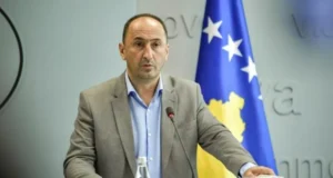 Aliu thotë se rruga Prishtinë-Podujevë përfundon brenda mandatit të tij aliu-thote-se-rruga-prishtine-podujeve-perfundon-brenda-mandatit-te-tij