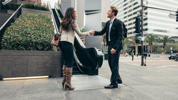 si-ndikojne-femrat-inteligjente-ne-jeten-e-nje-mashkulli