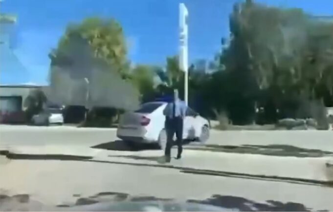 agk-e-shqetesuar-me-sjelljen-e-nje-zyrtari-policor-ndaj-gazetarit-irfan-maliqi-(video)