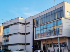 Prokuroria jep detaje për aksionin në Prizren: Të dyshuarit i kanë dhënë para viktimës me kamatë mujore 25% prokuroria-jep-detaje-per-aksionin-ne-prizren:-te-dyshuarit-i-kane-dhene-para-viktimes-me-kamate-mujore-25%