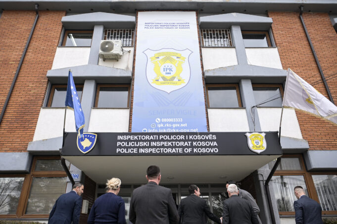 suspendohet-nje-polic-per-zbulim-te-informacionit-konfidencial