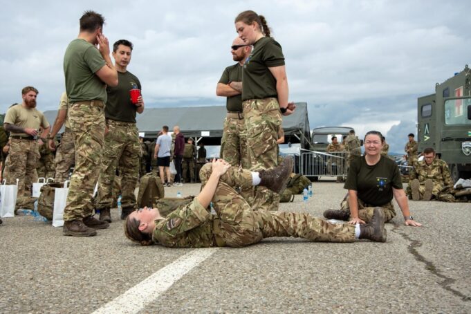 kosova-mikpritese,-kfor-marshoi-me-mbi-800-ushtare-per-”dancon”