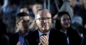 Bedri Hamza para qindra qytetarëve në Vushtrri: Beteja jonë është me problemet tuaja bedri-hamza-para-qindra-qytetareve-ne-vushtrri:-beteja-jone-eshte-me-problemet-tuaja