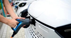 BE në pritje të kundërpërgjigjes së Kinës për tarifat ndaj makinave elektrike be-ne-pritje-te-kunderpergjigjes-se-kines-per-tarifat-ndaj-makinave-elektrike