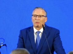 Hamza thotë se do ta rikthejë Kosovën në rrugën e zhvillimit, “për të cilën Thaçi e Kadri Veseli kanë sakrifikuar” hamza-thote-se-do-ta-riktheje-kosoven-ne-rrugen-e-zhvillimit,-“per-te-cilen-thaci-e-kadri-veseli-kane-sakrifikuar”